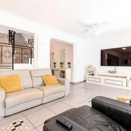 Casa Julia Private Heated Pool Games Area 빌라 칼라오살바헤